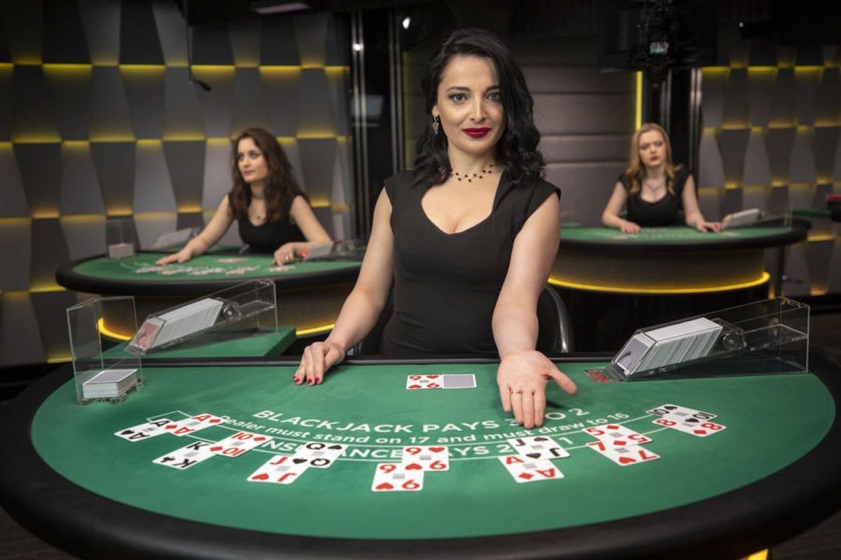 Sports Gambling Podcast Live Betting